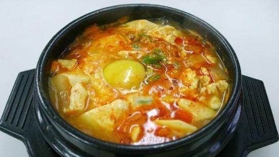 Beef Soup (소고기 순두부) · Spicy soft tofu soup with shredded beef, kimchi, vegetables, and egg.