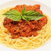 Spaghetti Boloñesa · Spaghetti Pasta with Classic Italian
Bolognese Meat Sauce