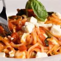 Spaghetti Al Teléfono · Spaghetti Pasta with Classic Italian
Bolognese Meat Sauce