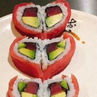 (Spr13) Tuna Love · Tuna, avocado inside and tuna top with tobiko.