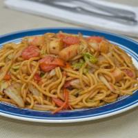 Seafood Lo Mein · 