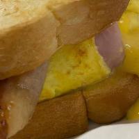 Sandwich (Egg & Cheese)/Huevo Y Queso · 
