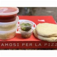 Pizza Kit · Make your pizza at home. 2 pizza dough, Tomato sauce, Mozzarella cheese, Basil, Semolina