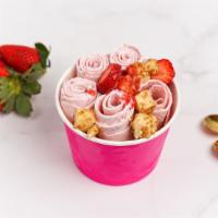 Strawberry & Cheesecake · Strawberry & cheesecake ice cream, topped with cheesecake bites & marshmallow bunny.