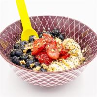 Power Oatmeal Bowl · Bananas, strawberries, blueberries, homemade granola, honey drizzle, cinnamon, cocoa nibs, a...