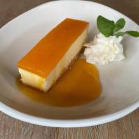 Cheesecake De Maracuya · creamy passion fruit cheesecake