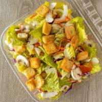 Garden Salad · Tomatoes, onions, croutons,
mushrooms