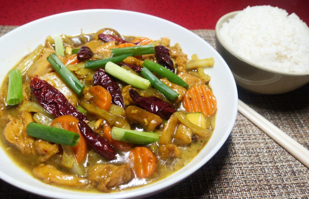 Curry Sauce Chicken · Hot and spicy. Onion, green peppers, carrot, zucchini, bamboo shoots, snow peas in the spicy yellow curry-flavored sauce.