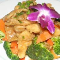 Thai Star Chicken · Fried breaded chicken stir-fried with brown sauce. Served with steamed broccoli and topped w...