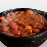 Taza De Frijoles / Beans · Taza de frijoles rojos y plátano en trocitos / Red beans and diced plantain