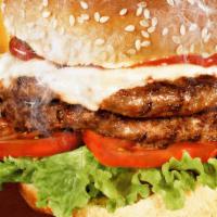 Hamburguesa De Res Doble / Double Beef Burger · Hamburguesa doble carne  con queso, tomate y lechuga/ Double cheese burger with tomato and l...