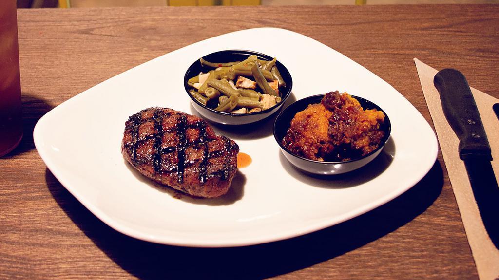 Sizzlin' Sirloin · Petite sirloin; seasoned & seared to perfection; served with your choice of 2 sides. 8 oz cut