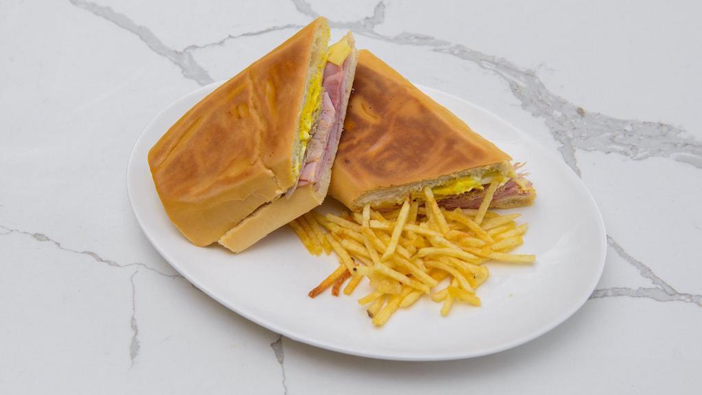 Sandwich Cubano · Cuban Sandwich 
Sandwich Cubano