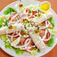 P5- Chef'S Salad · Lettuce, Tomatoes, Onions Salad and Ham , Cheese, Egg