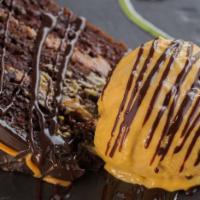 Sobredosis De Chocolate · Chocolate Cake and Ice cream