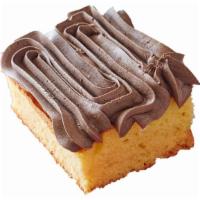 Yellow Chocolate Cake Slice · Cake Flavor: Yellow Vanilla
Icing: Chocolate Buttercream
