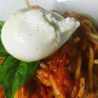 Spaghetti Alla Burrata · tomate sauce , burrata , basil ,
