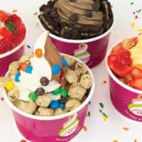 Family Pack · 4 Small Frozen Yogurt Cups + 8 Toppings - (they will be filled with one froyo flavor per cup).