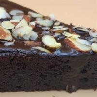 Chocolate Cake Slice · Vegan Gluten-free No sugar added Organic Peanut-free Cholesterol-free Soy-free