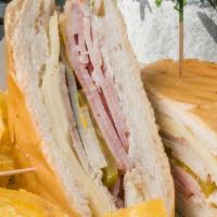 Cuban Sandwich · Ham+pork+swizz cheese+picles+mustard+Cuban bread