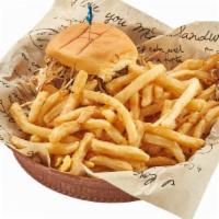 Frita & Fries · Midly spicy hamburbuer+onions+string potatoes+ketchup + French Fries