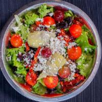 Romeo'S Signature Salad · Organic mixed greens, tomatoes, artichokes, sun-dried tomatoes. goat cheese, and assorted fr...