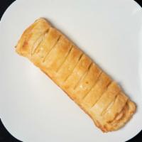 Cheese Pastry · Pastel de queso. / Cheese pastry.