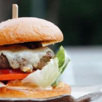 Lulu Burger · bacon | swiss | tomato | lettuce | chipotle mayo | house bun