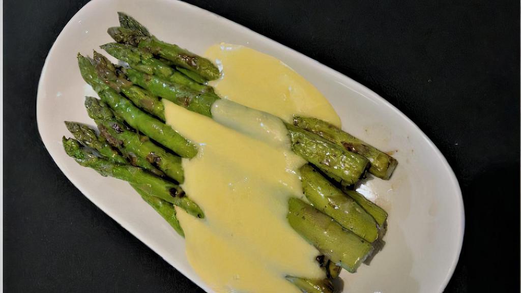 Sauteed Asparagus With Hollandaise · 