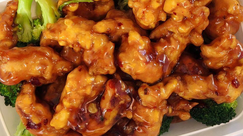 General Tso'S Shrimp · Hot and spicy. Battered fried shrimp then sautéed in our special sauce garnished with broccoli.