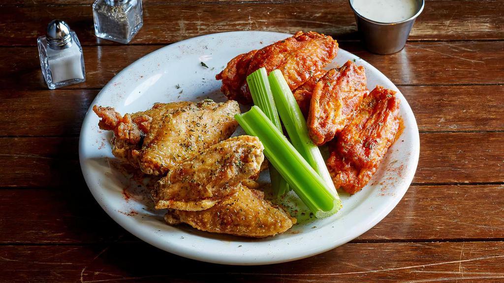 Famous Chicken Wings · 