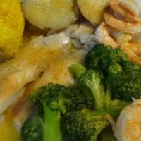Fish & Large Shrimp · Two pieces fish and large shrimp steamed with corn, potato and broccoli.
(option to fry fish...