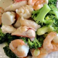 Seafood Delight · Lobster meat, jumbo shrimp, scallops, and crabmeat with assorted Chinese vegetable in white ...