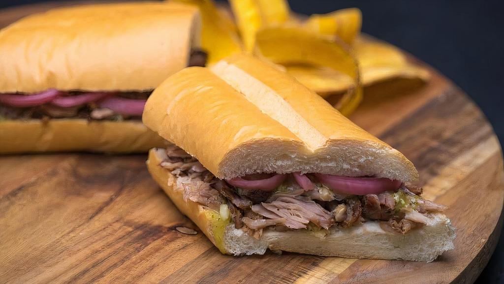 Pan Con Lechón / Pork Sandwich · 