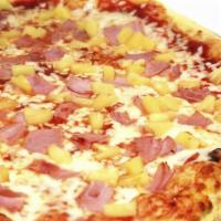 Pizza Hawaiana  / Hawaiian Pizza · 