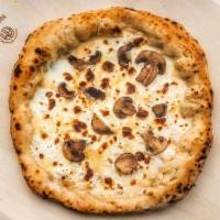 Nostra Bianca Pizza · White Italian sauce, fresh mozzarella, mushrooms.