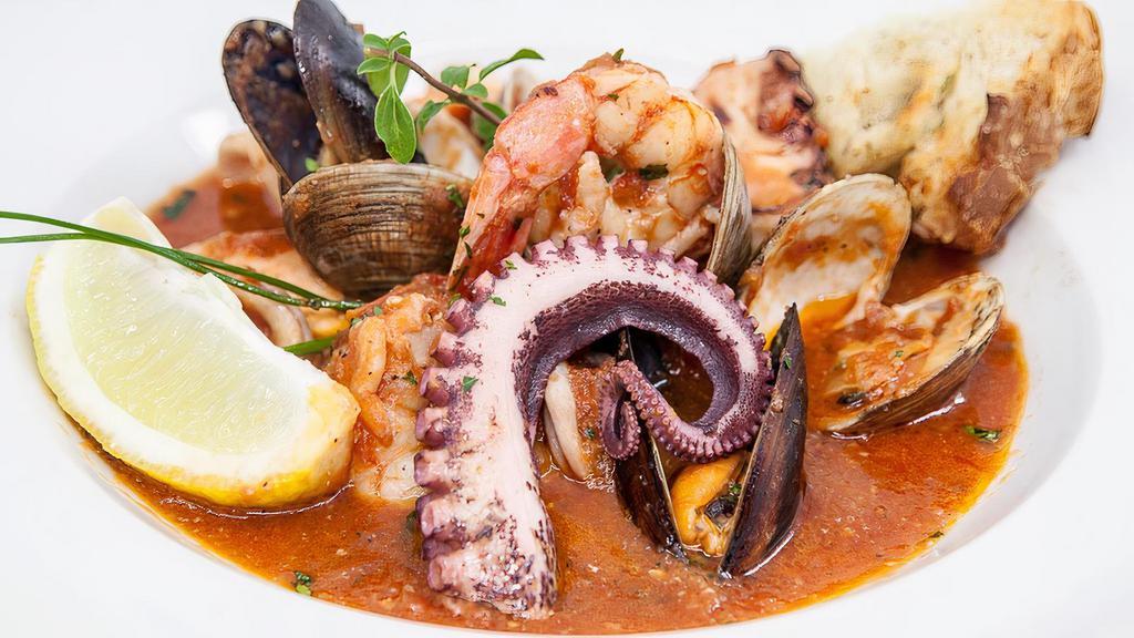 Zuppa Di Mare · Seafood Soup - Sopa de Mariscos