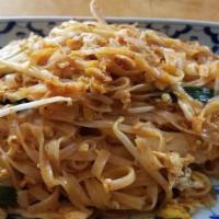  Padthai Shrimp · Sauteed Thai Noodles with Egg, Shrimp, Ground Peanuts, Bean Sprouts and Scallion