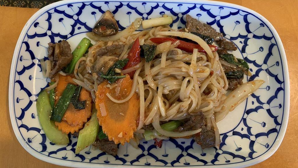 Sala Thai Noodle Beef · Sauteed Beef, Rice Noodle, Chili Pepper, Onion, Carrot, Celery, Mushroom, Scallion and Basil Leaves.
