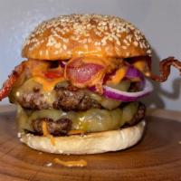 Hamburguesa Con Queso Y Tocino / Bacon Cheeseburger · 