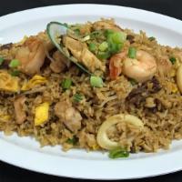 Chaufa De Mariscos · Fried rice with seafood