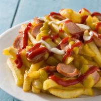 Salchipapa · Hot dog and french fries