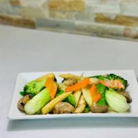 Mixed Vegetable 炒杂菜 · Broccoli, snow peas, carrots, mushrooms, celeries, baby corns, water chestnuts, bok choy wit...