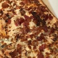 Gables Ppole · Regular dough, alfredo sauce, mozzarella cheese, gorgonzola, cauliflower, bacon and spicy ho...