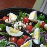 Chef Salad · Fresh romaine, tomato, onions, green peppers, black olives, chicken, ham & boiled eggs.