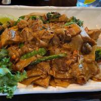 Pad See Eew (Soy Sauce Noodle) · Stir-fried flat and thick noodles with Chinese broccoli, egg, broccoli and sweet soy sauce.