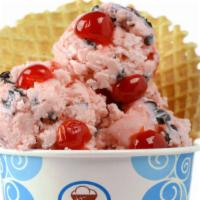 Cherry Charge · Cherry flavor, chocolate flakes and cherries.