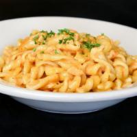 D&G Pink* · Pink sauce with melted cheese and

a splash of Pomodoro.

(featured with our Fusilli Pasta)
...