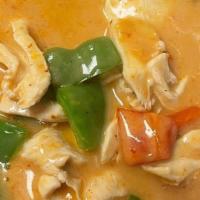 Panang Curry · Panang curry with basil, broccoli and bell pepper in coconut milk.