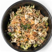 Veggie Buddha · Broccoli, white cabbage, carrot, bean sprouts, onions, spring onion, bok choi, mushrooms, to...